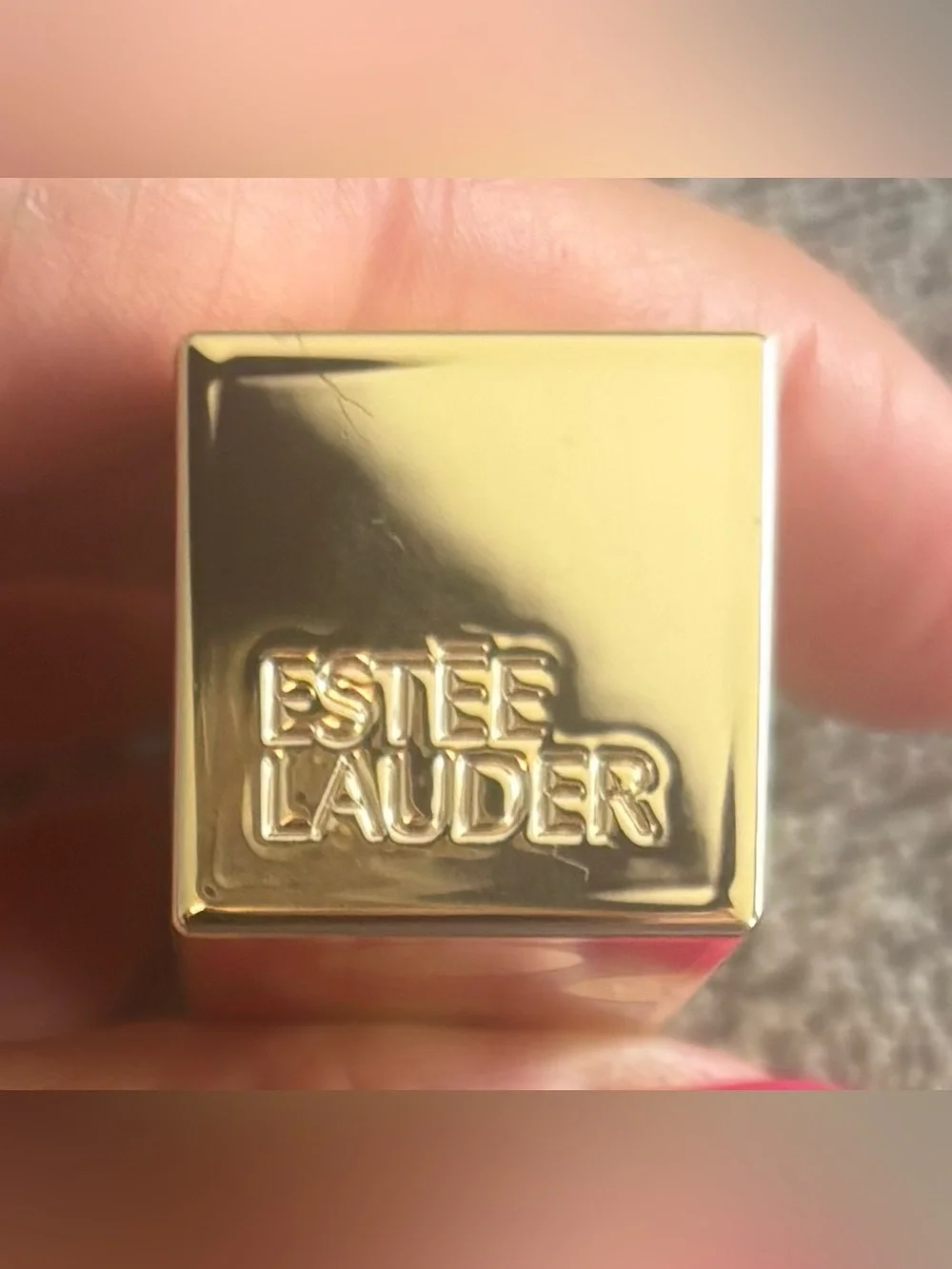 NEW Estée Lauder Limited Edition Holiday Collection Lipstick in Sneak Peak